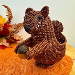 Vintage Wicker Squirrel Basket w/Wooden Acorn